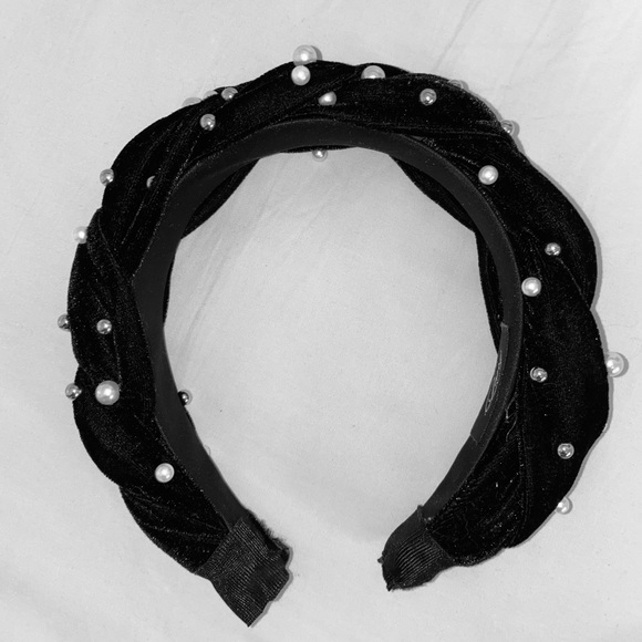 Luxy Hair Headband// FREE (with purchase) - Picture 1 of 2